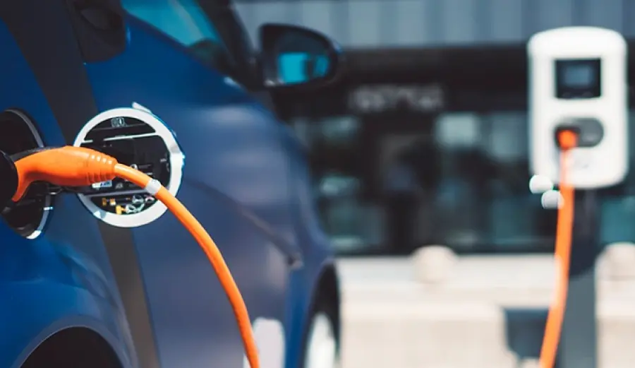 Plug in: il futuro è verde, ma forse non è quello che ci aspettavamo