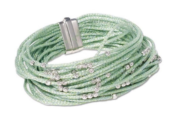 Gioielli colorati, la tendenza della nuova stagione