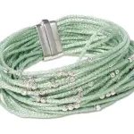 Gioielli colorati, la tendenza della nuova stagione