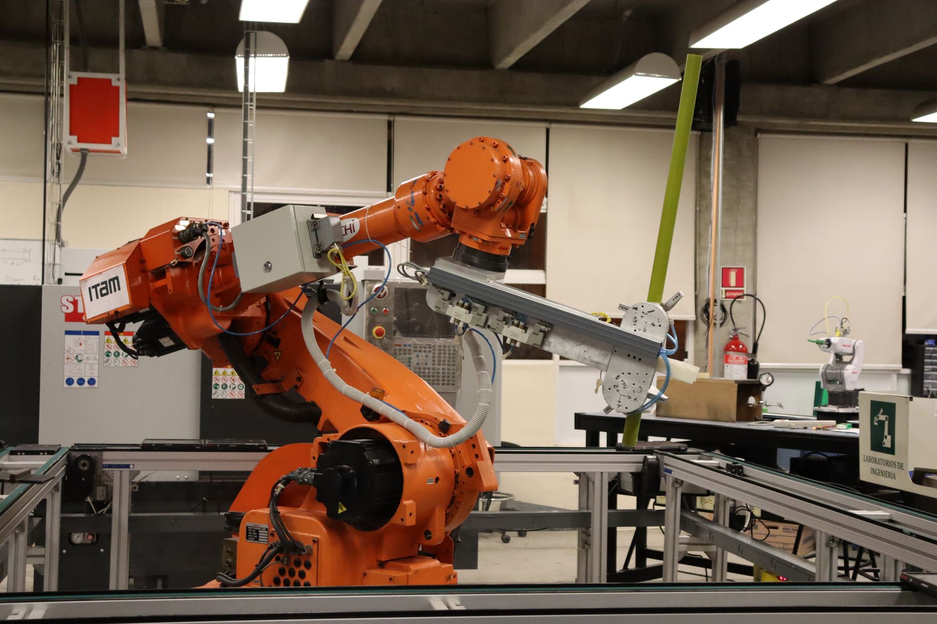 Automazione e robotica: impatto su lavoro e industria